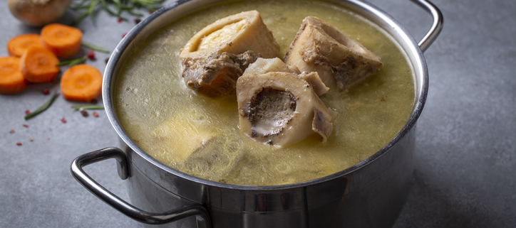 Nourishing Canine Wellness: The Benefits of Bone Broth for Dogs